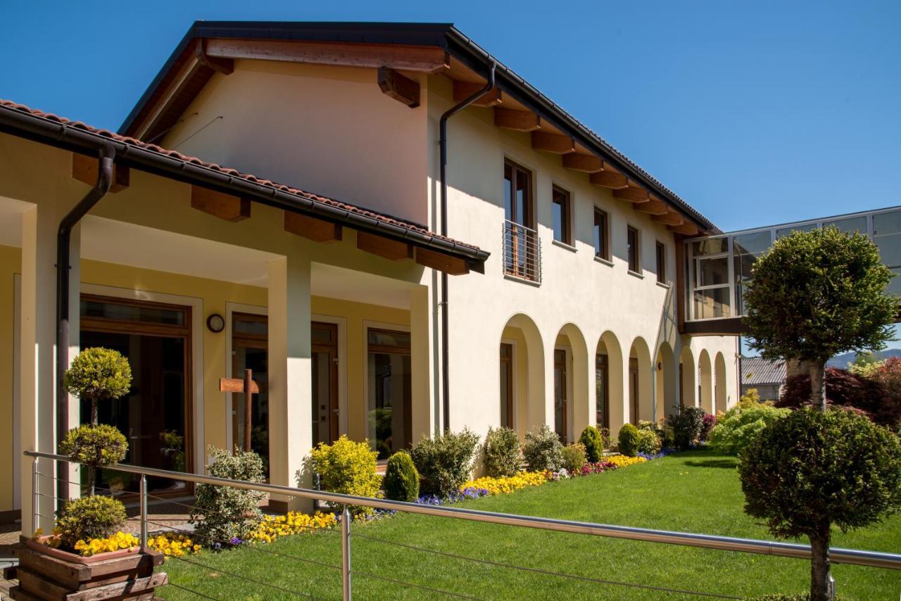 Resort Monviso Sanfront エクステリア 写真